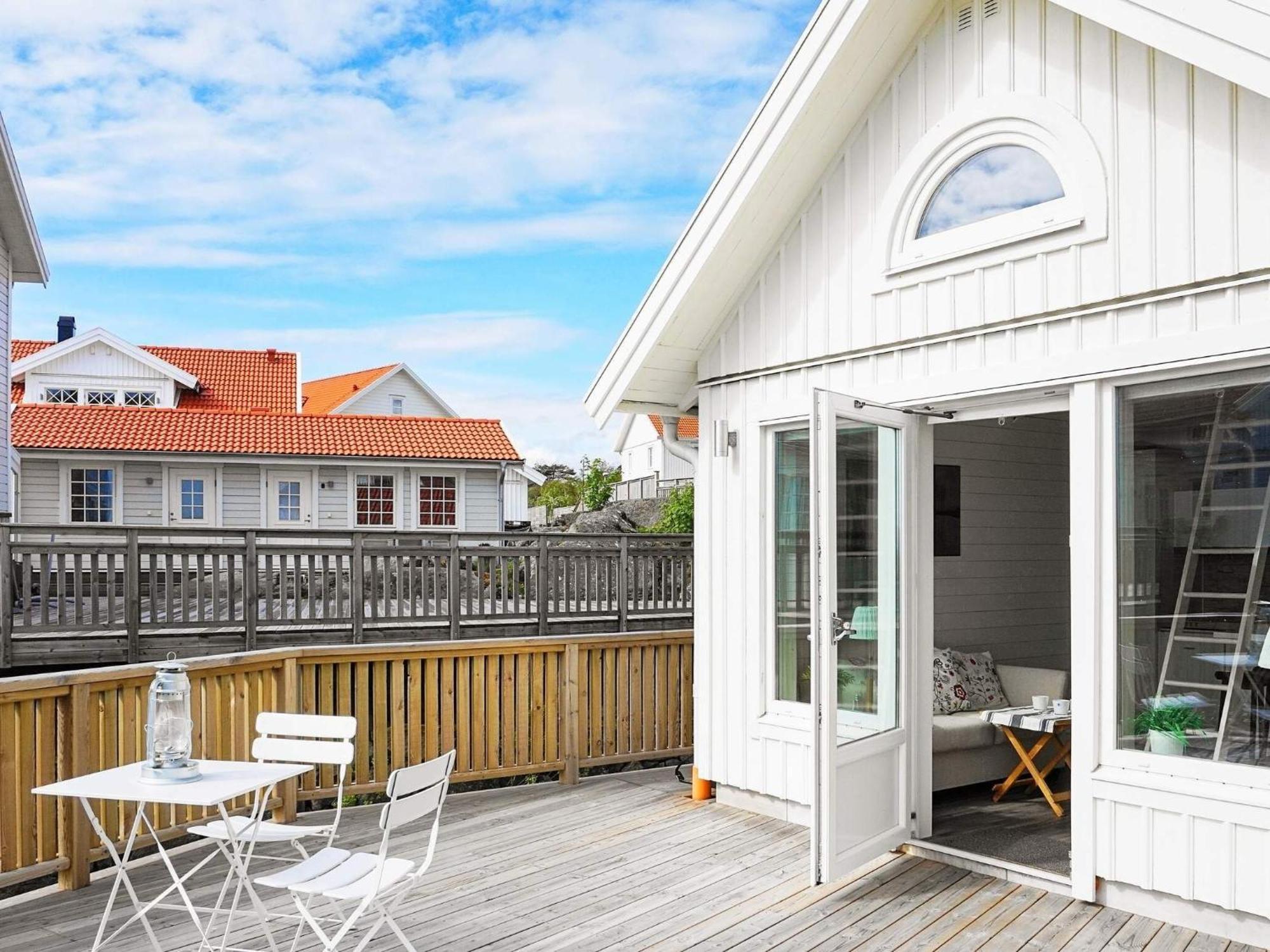 2 Person Holiday Home In R Nn Ng Rönnäng Bagian luar foto