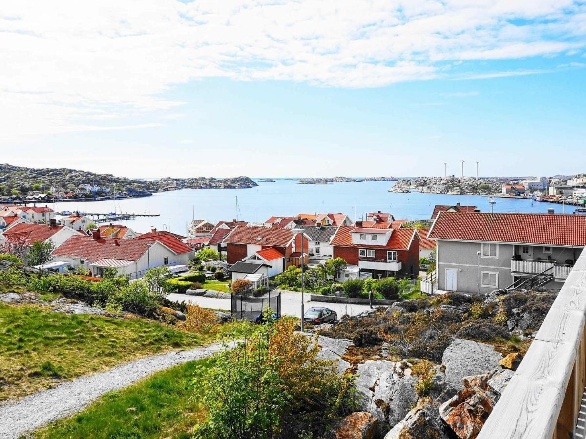 2 Person Holiday Home In R Nn Ng Rönnäng Bagian luar foto