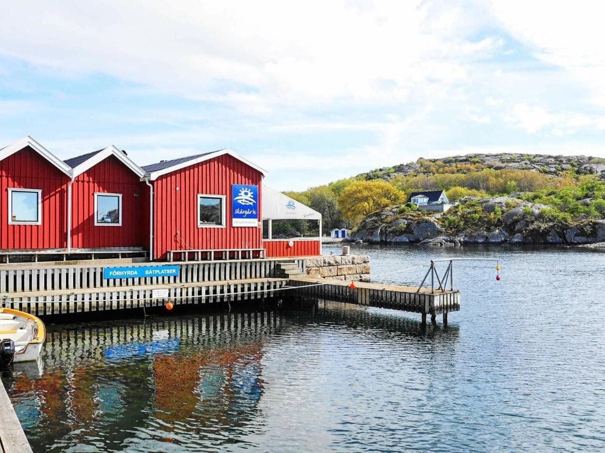 2 Person Holiday Home In R Nn Ng Rönnäng Bagian luar foto